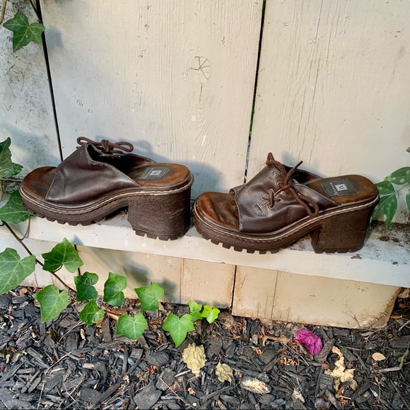 Vintage Y2K Chunky Lug Sole Platform Slides! - Picture 6 of 14